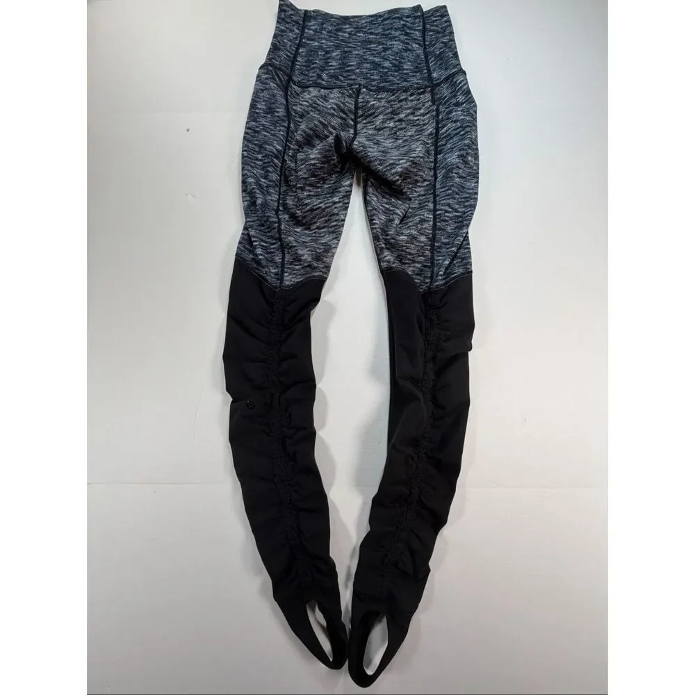 Lululemon Wunder Under Stirrup Leggings Dramatic Static Black White Size 6 EUC